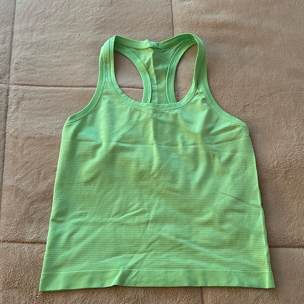 Swiftly Tech Racerback Tank Race Length - Size 6